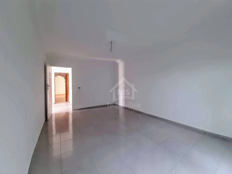 Maison S+2 à vendre à Hammamet Sud 51355351