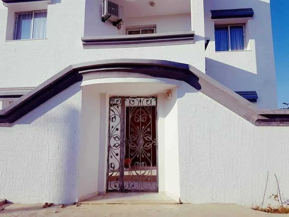 Une résidence de 5 Appartements à la plage