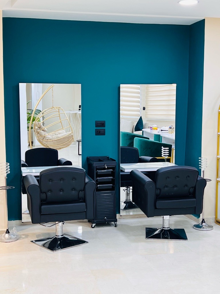 Cession Fonds de Commerce Centre d'Esthétique et de beauté (240 m²) - Route Principale Soukra