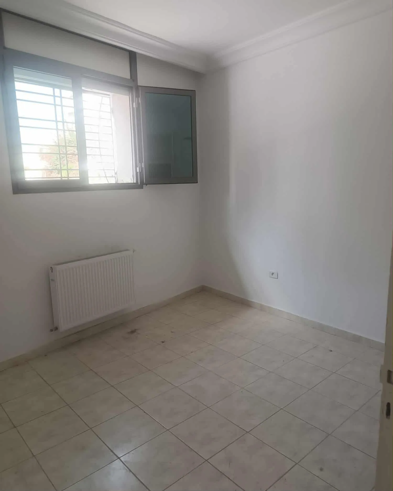 2 appartements s+2 au rdc vide a louer situé a Bardo Rue Bayrouth Prés de Patisserie Ranim