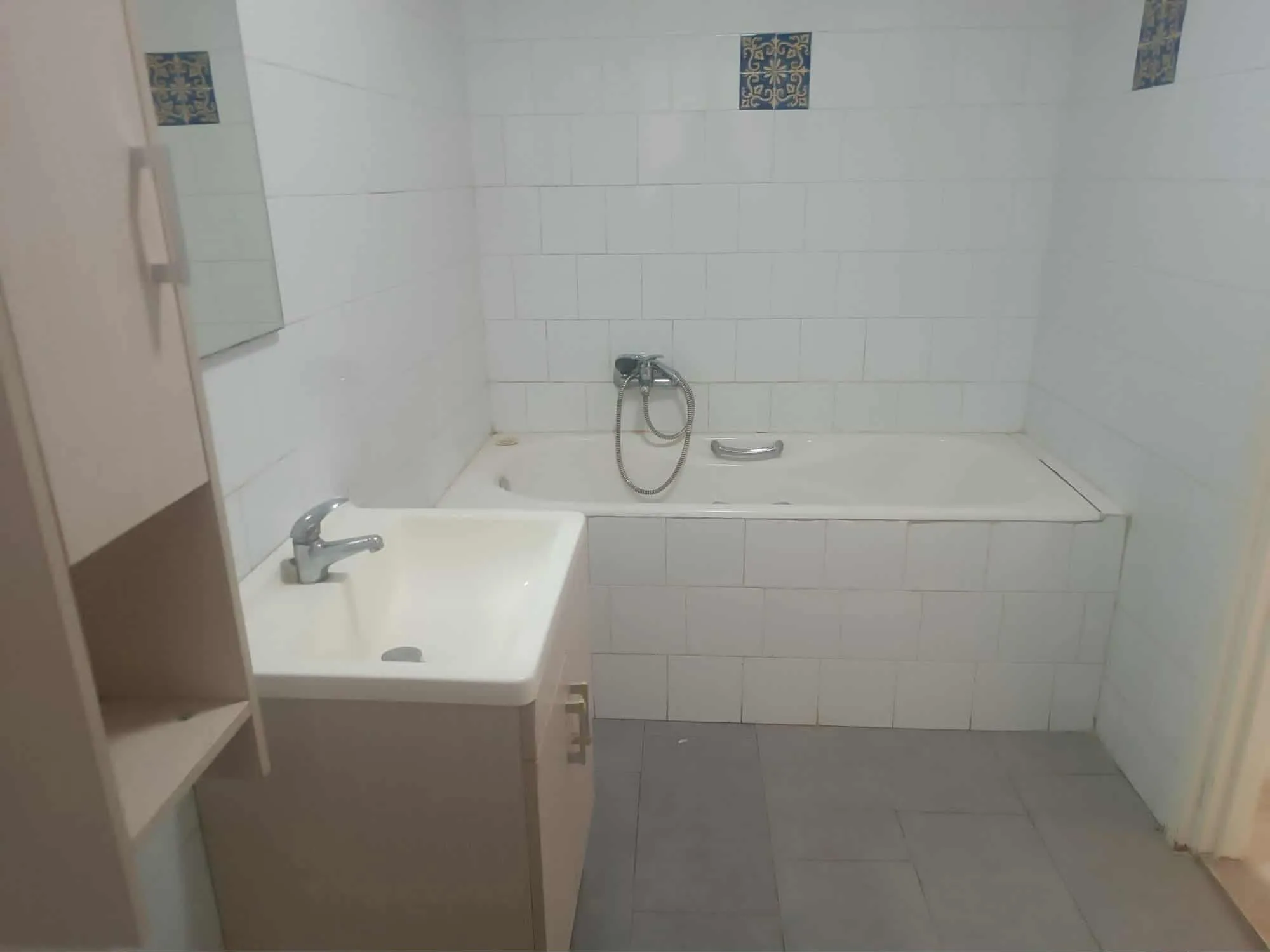2 appartements s+2 au rdc vide a louer situé a Bardo Rue Bayrouth Prés de Patisserie Ranim