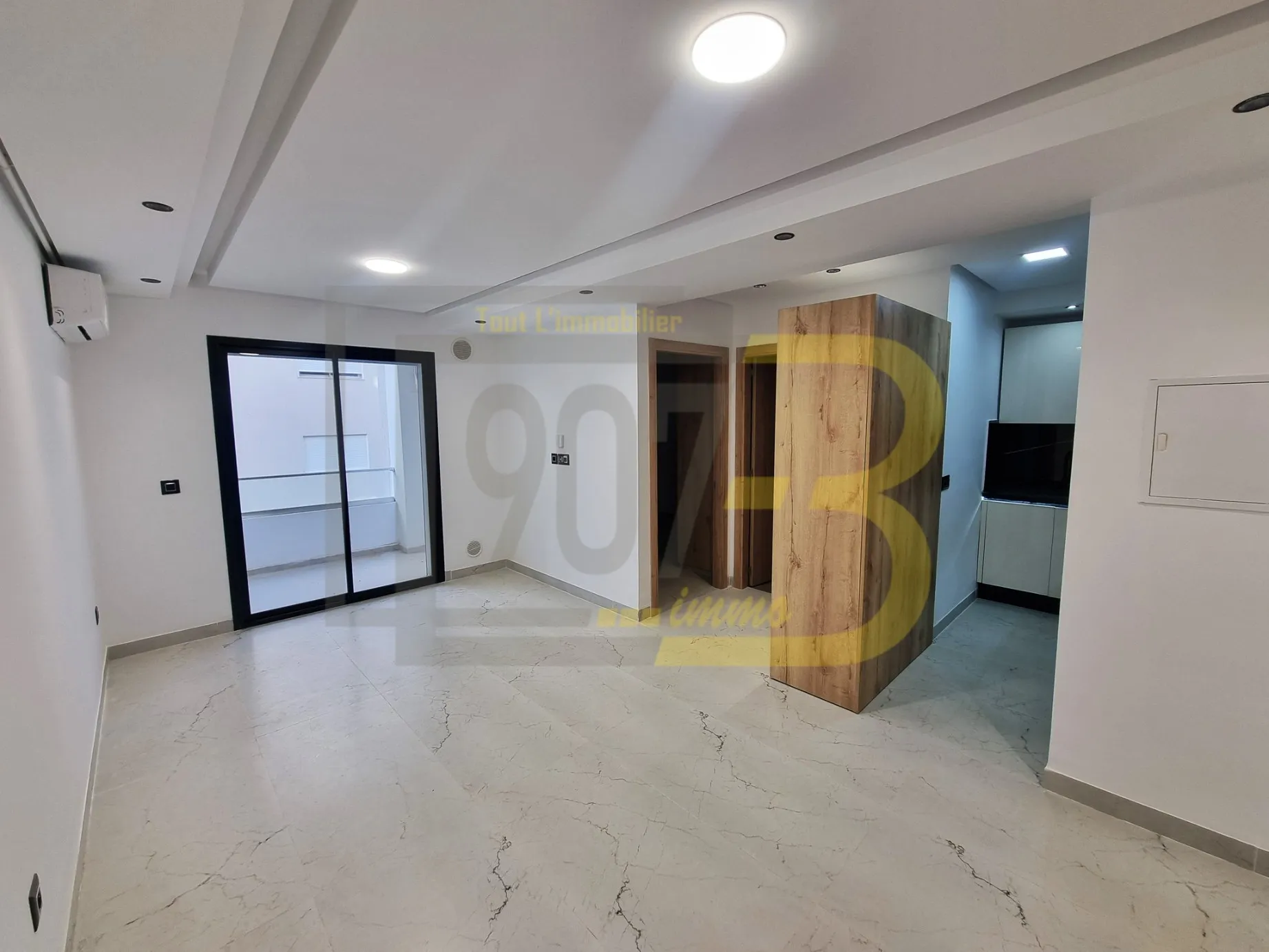 A louer un luxueux S+1 Jamais habité à Menzah 9c