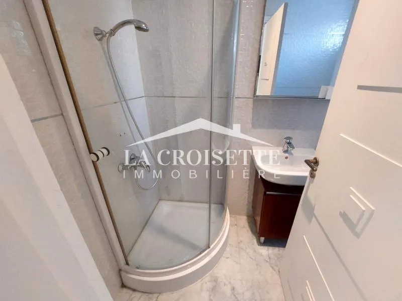 Duplex s2 meublé avec terrasse à Gammarth MDL0643