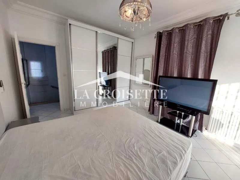 Duplex s2 meublé avec terrasse à Gammarth MDL0643