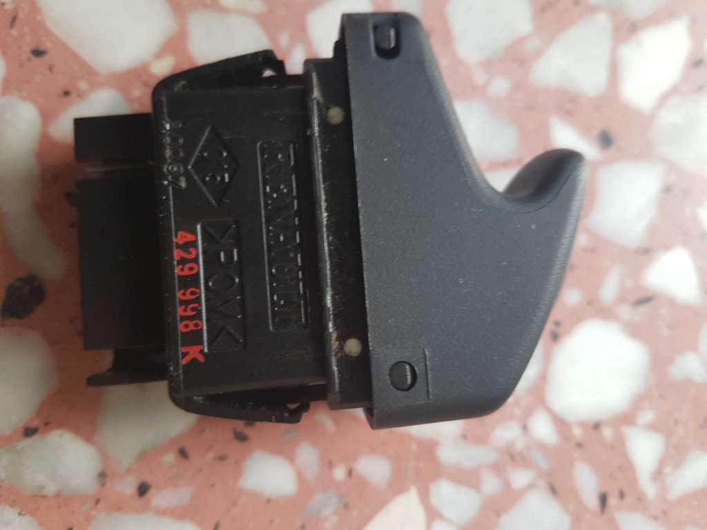 Bouton  Renault Clio dorigine 