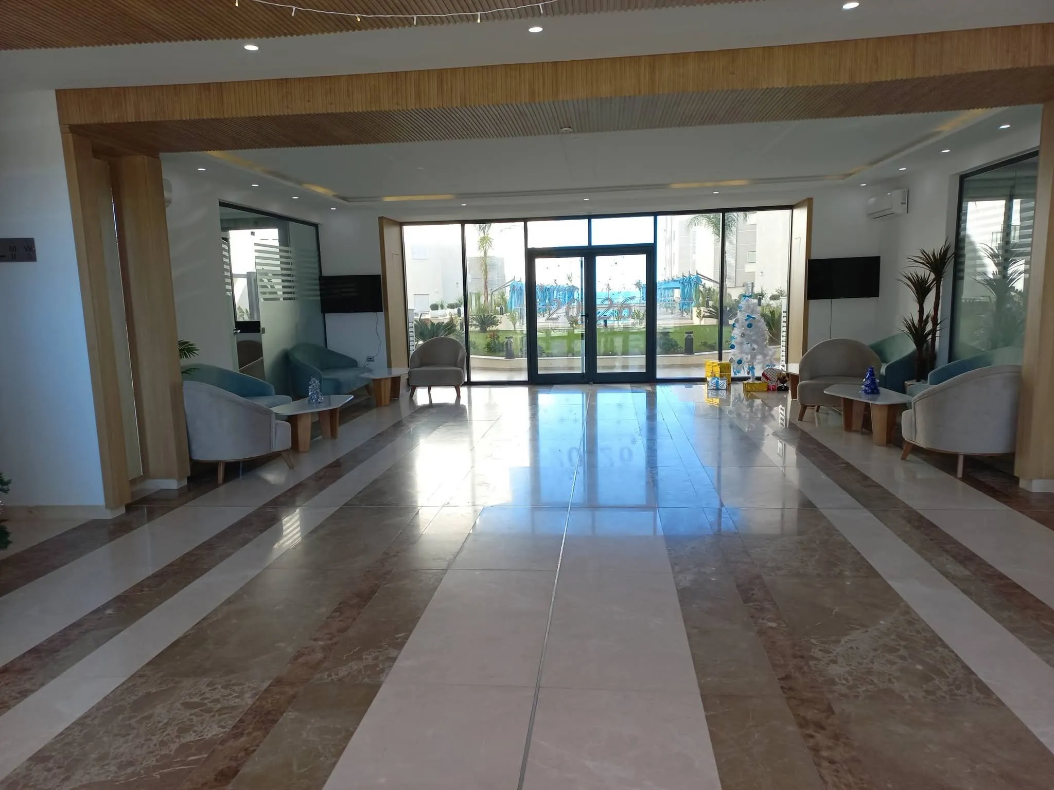 Avendre "Appartement S1 et S2 direct pied dans léau à Chatt-Mariem