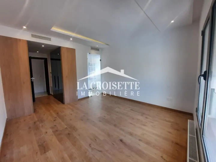 Duplex S+2 avec terrasse à Gammarth MDL0573