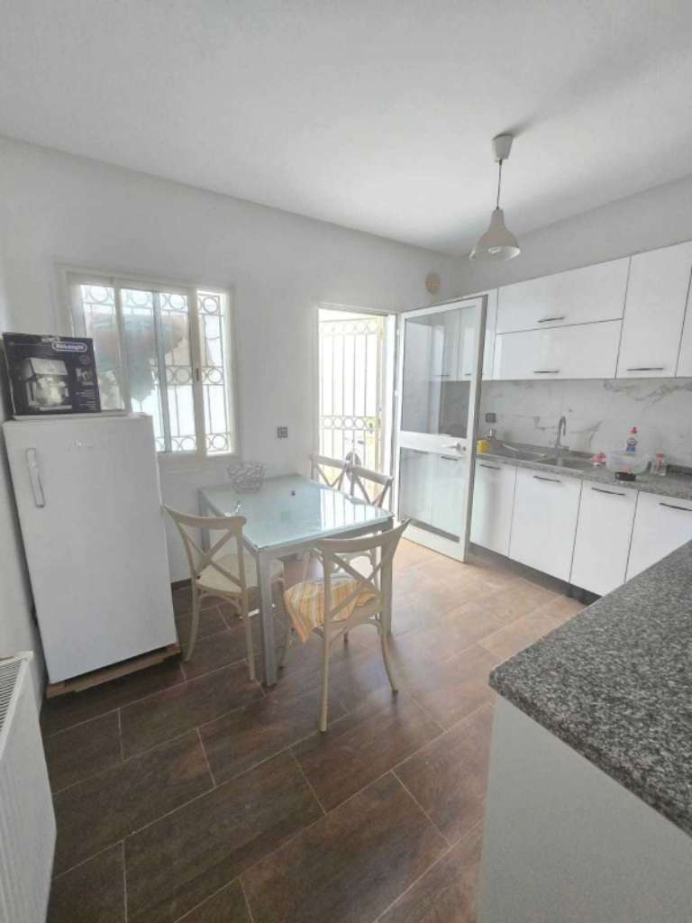 Appartement sahloul 4 au RDC résidence sécurisée 