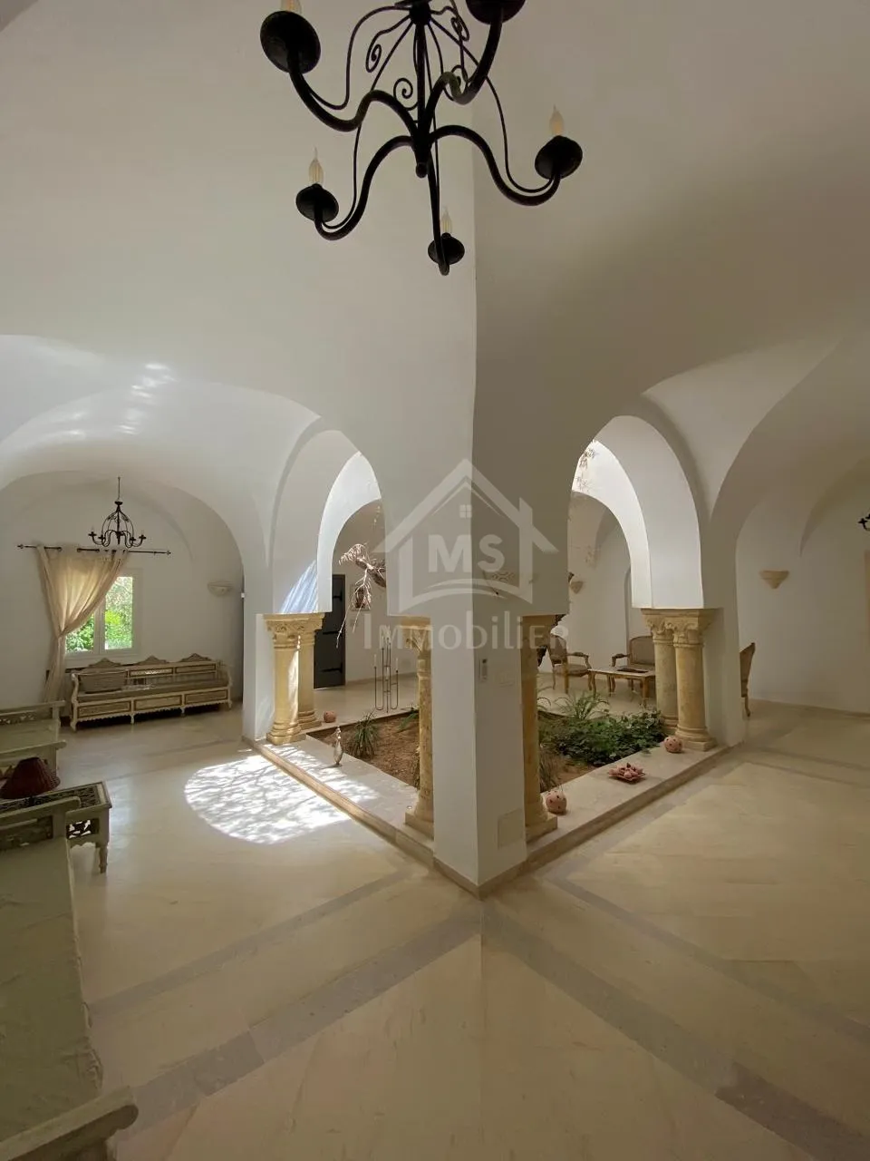 Location estivale: Grande Villa meublée avec piscine à louer 51355351