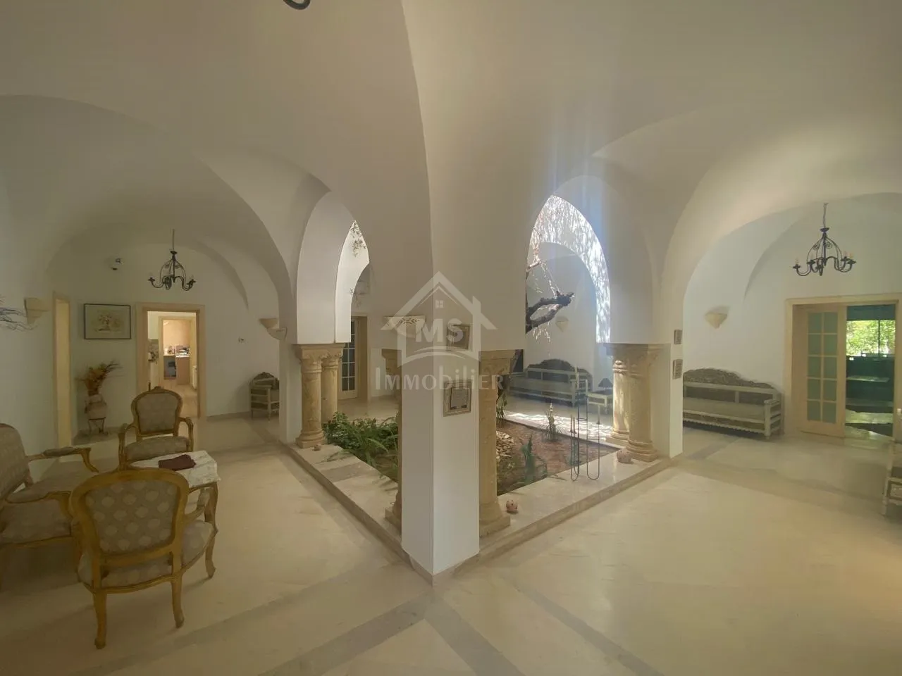 Location estivale: Grande Villa meublée avec piscine à louer 51355351