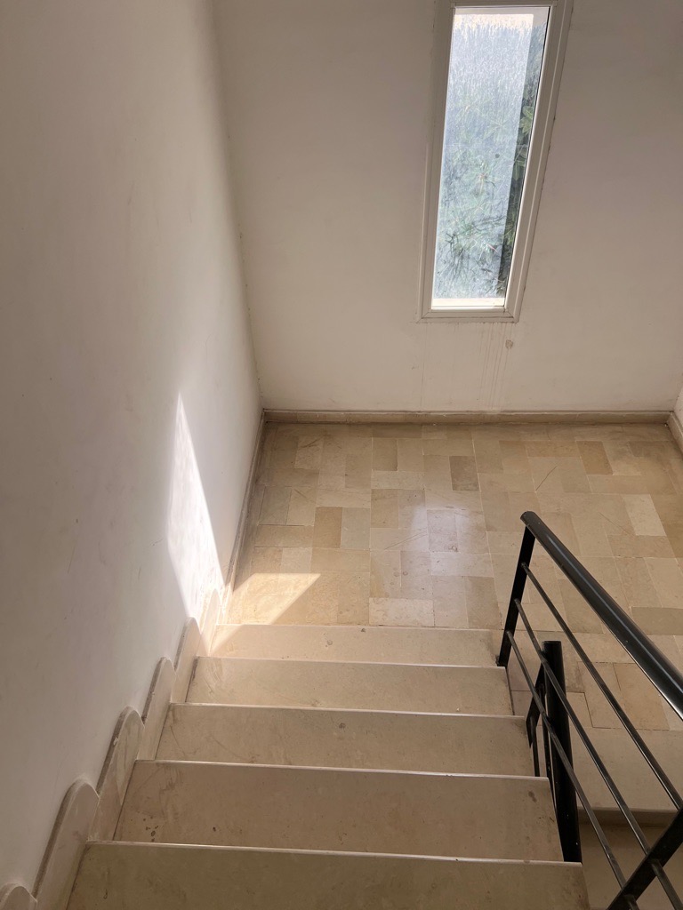À louer : Appartement S+2 spacieux et lumineux bien situé