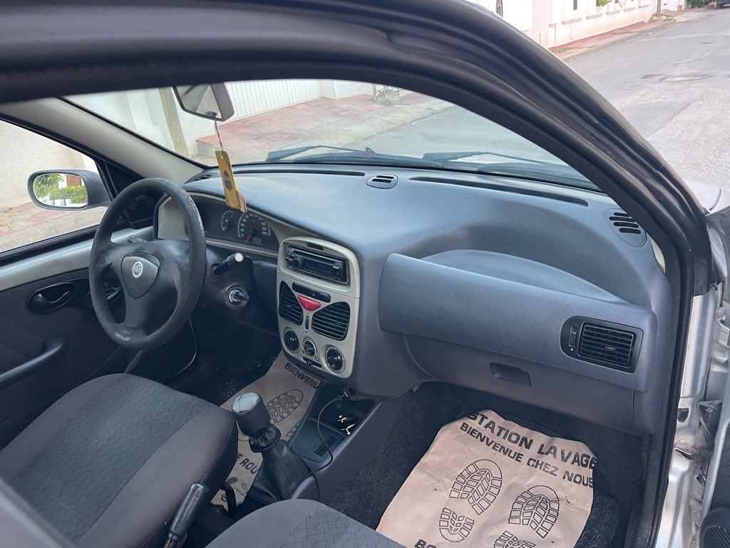 Une belle fiat palio 2 moteur fire