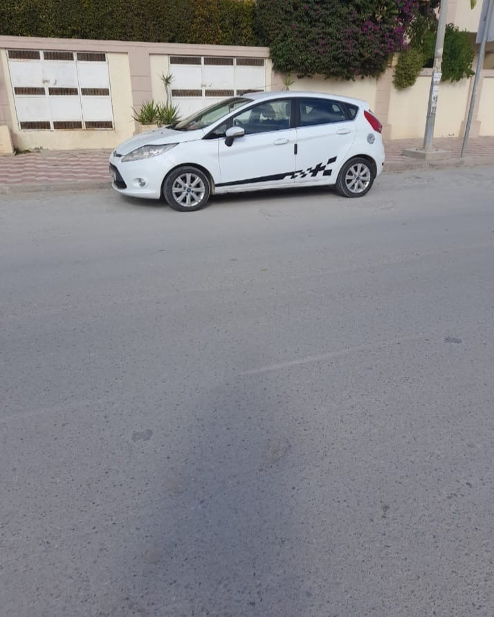 Vente voiture Ford fiesta 