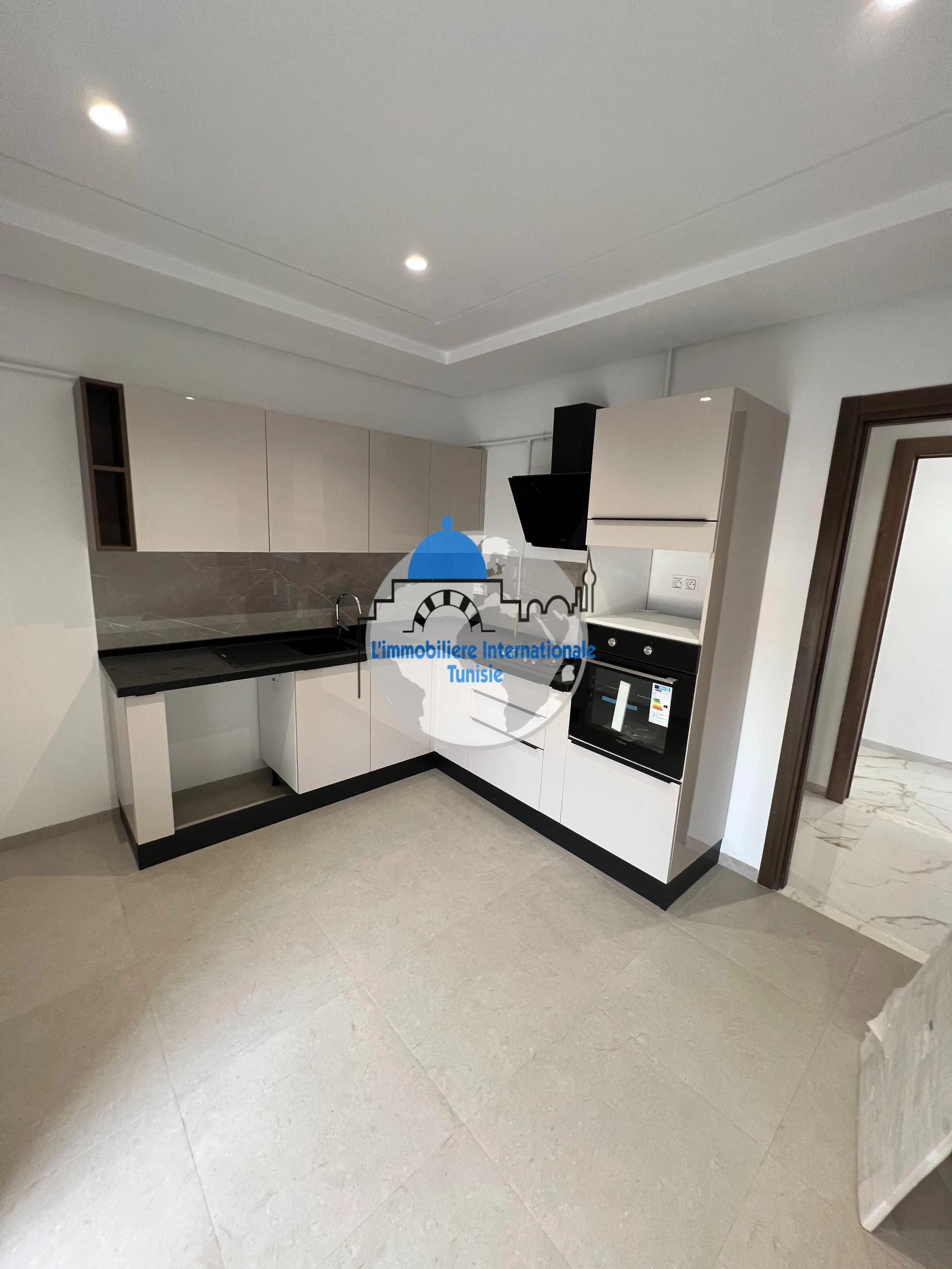 à louer un appartement en S+2 dans une nouvelle résidence R+4 à Sahloul 4, Sousse