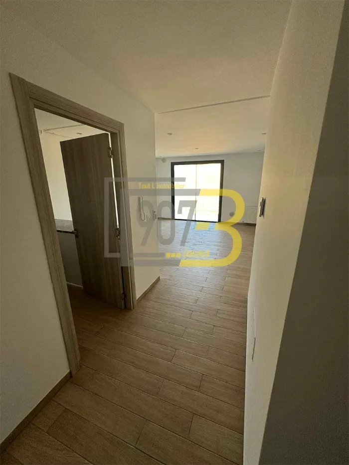  A louer un appartement s+1 à  Ennasr