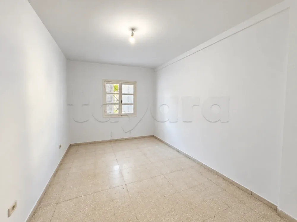 un appartement s+2 vide au rdc a louer situé a bardo 2 prés de pâtisserie ranim