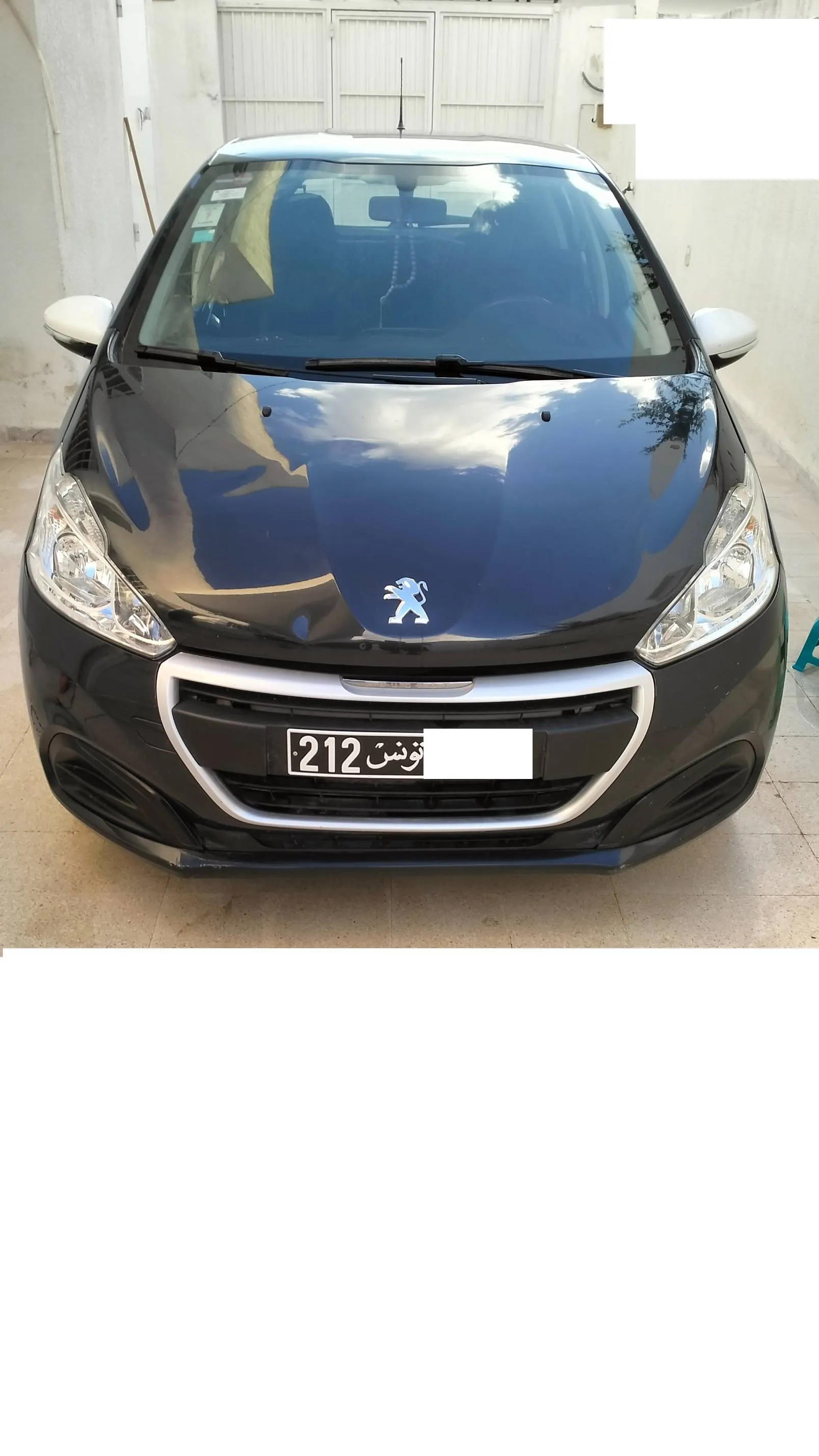 peugeot 208 1er main (25961658)