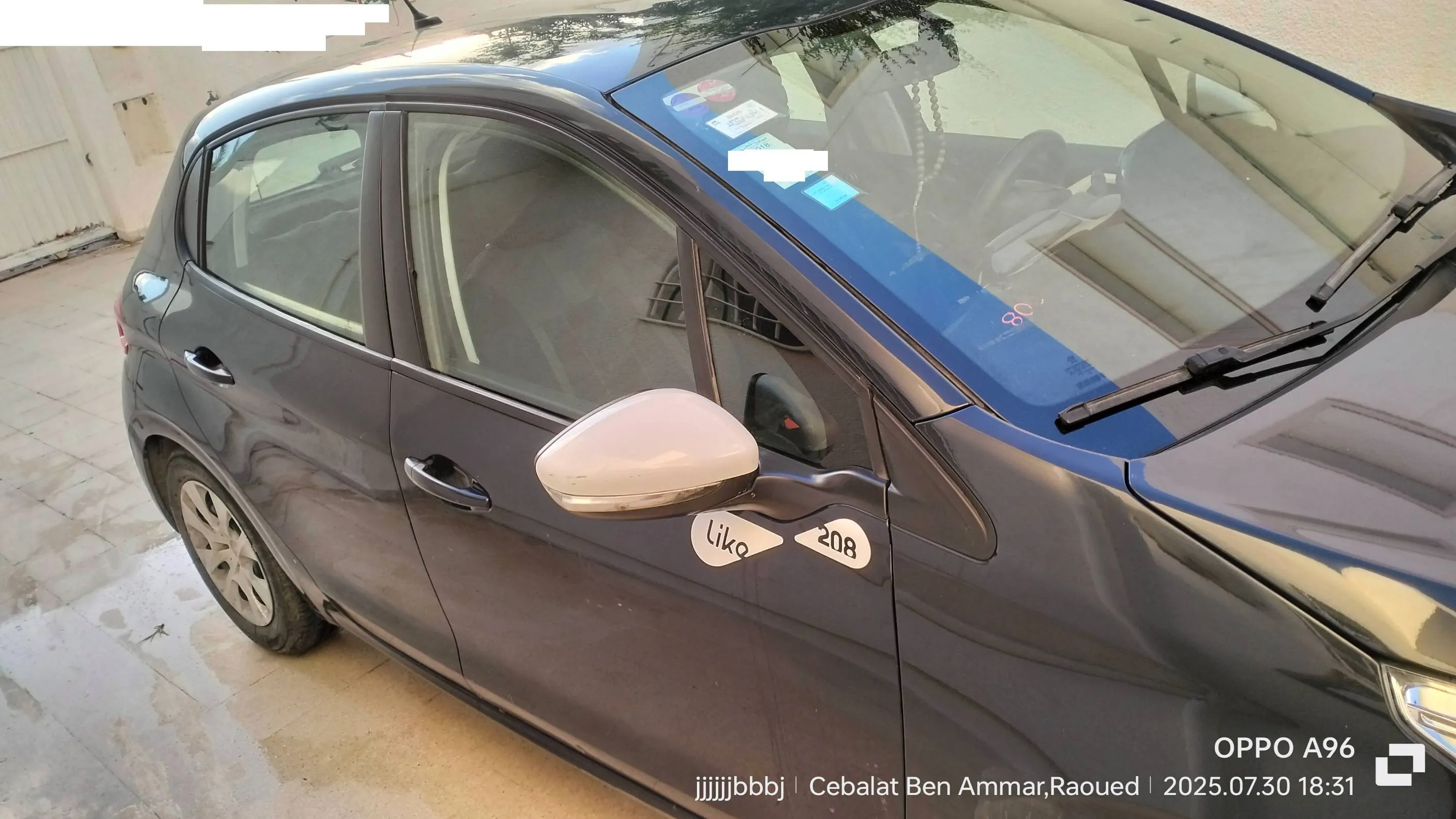 peugeot 208 1er main (25961658)