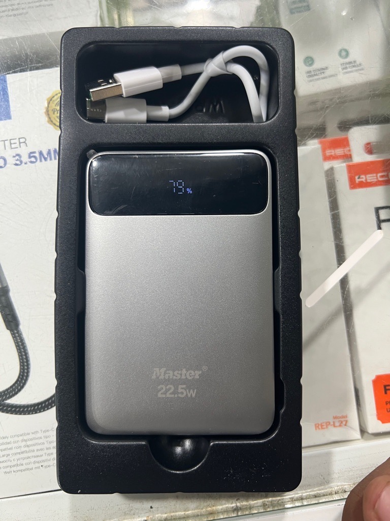 Master Power Bank MagSafe 10000Mah 22.5W Charge Rapide Avec Type C Port Output Tunis