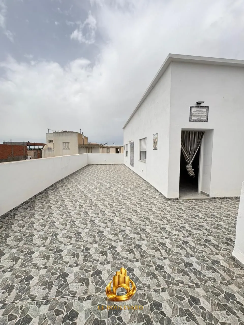 A Louer Etage De Villa S+2 Jamais Habité à Bir Challouf, Nabeul