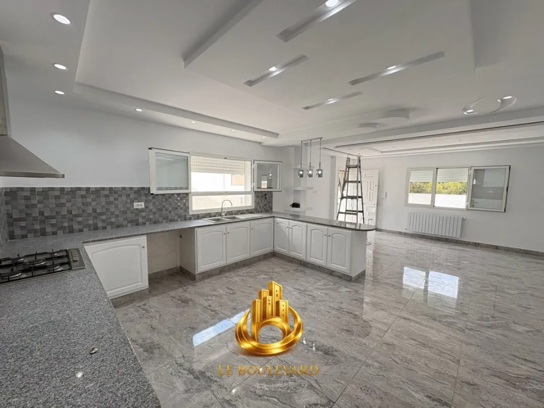 A Louer Etage De Villa S+2 Jamais Habité à Bir Challouf, Nabeul