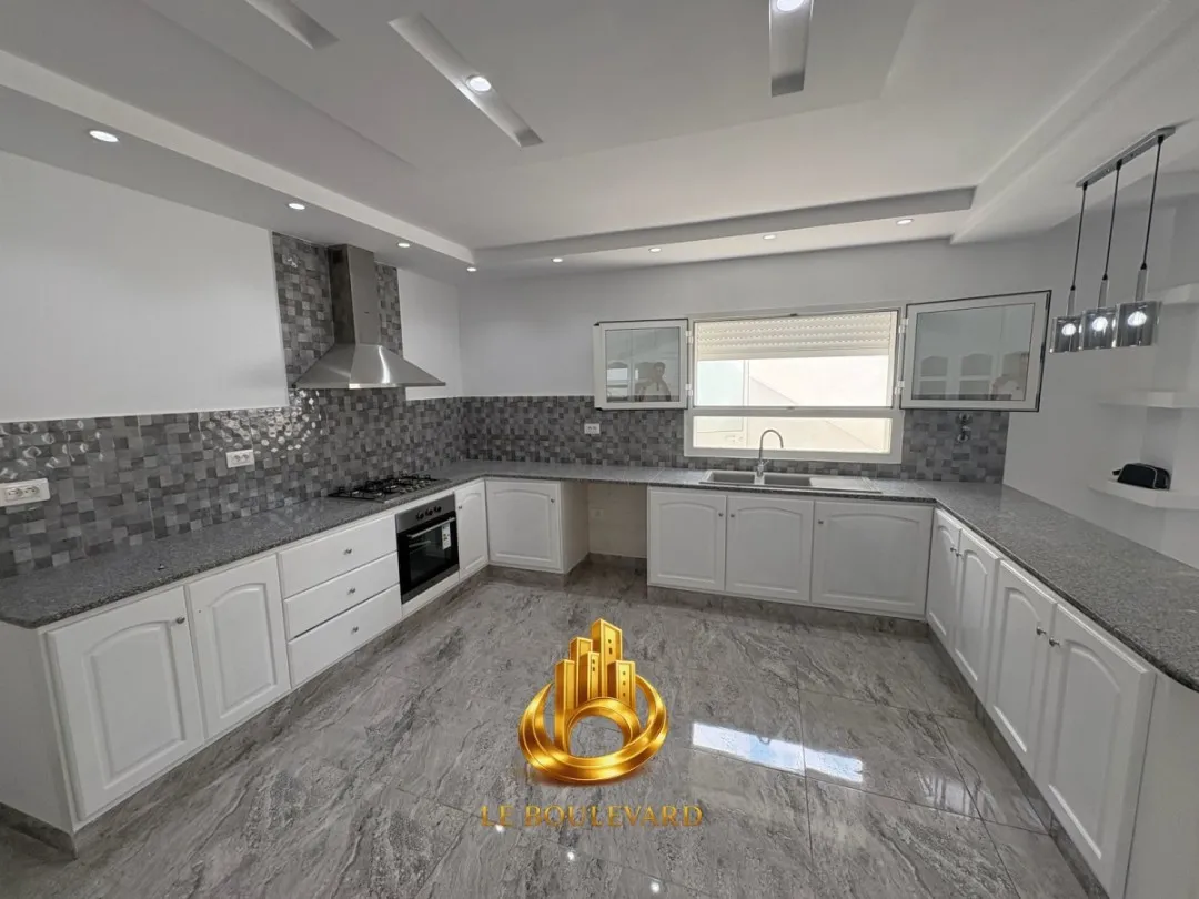 A Louer Etage De Villa S+2 Jamais Habité à Bir Challouf, Nabeul