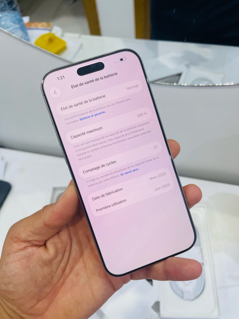 Iphone 16 pro max 100%