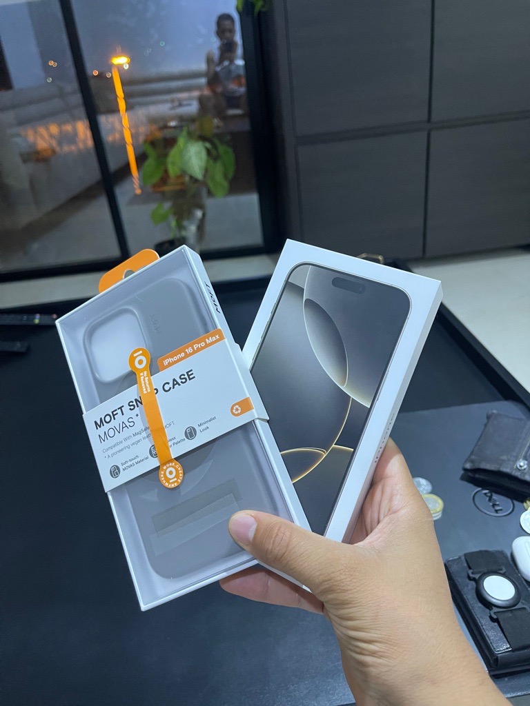 Iphone 16 pro max 100%