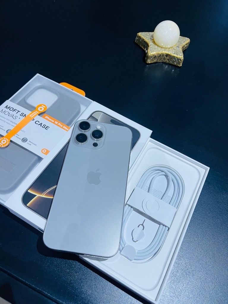 Iphone 16 pro max 100%