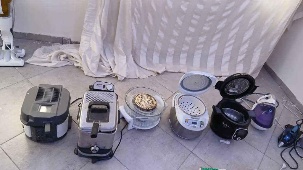 Divers matérielles et appareils, électriques à vendre lot entier ou par détail importé de France