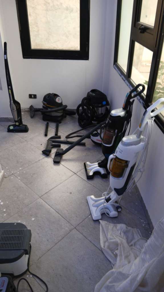 Divers matérielles et appareils, électriques à vendre lot entier ou par détail importé de France