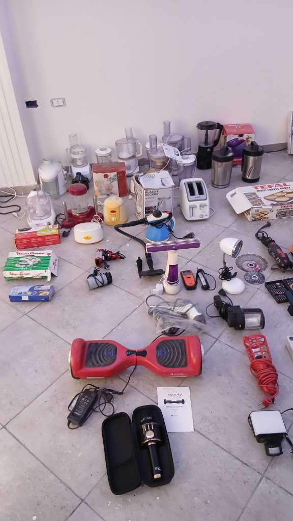 Divers matérielles et appareils, électriques à vendre lot entier ou par détail importé de France