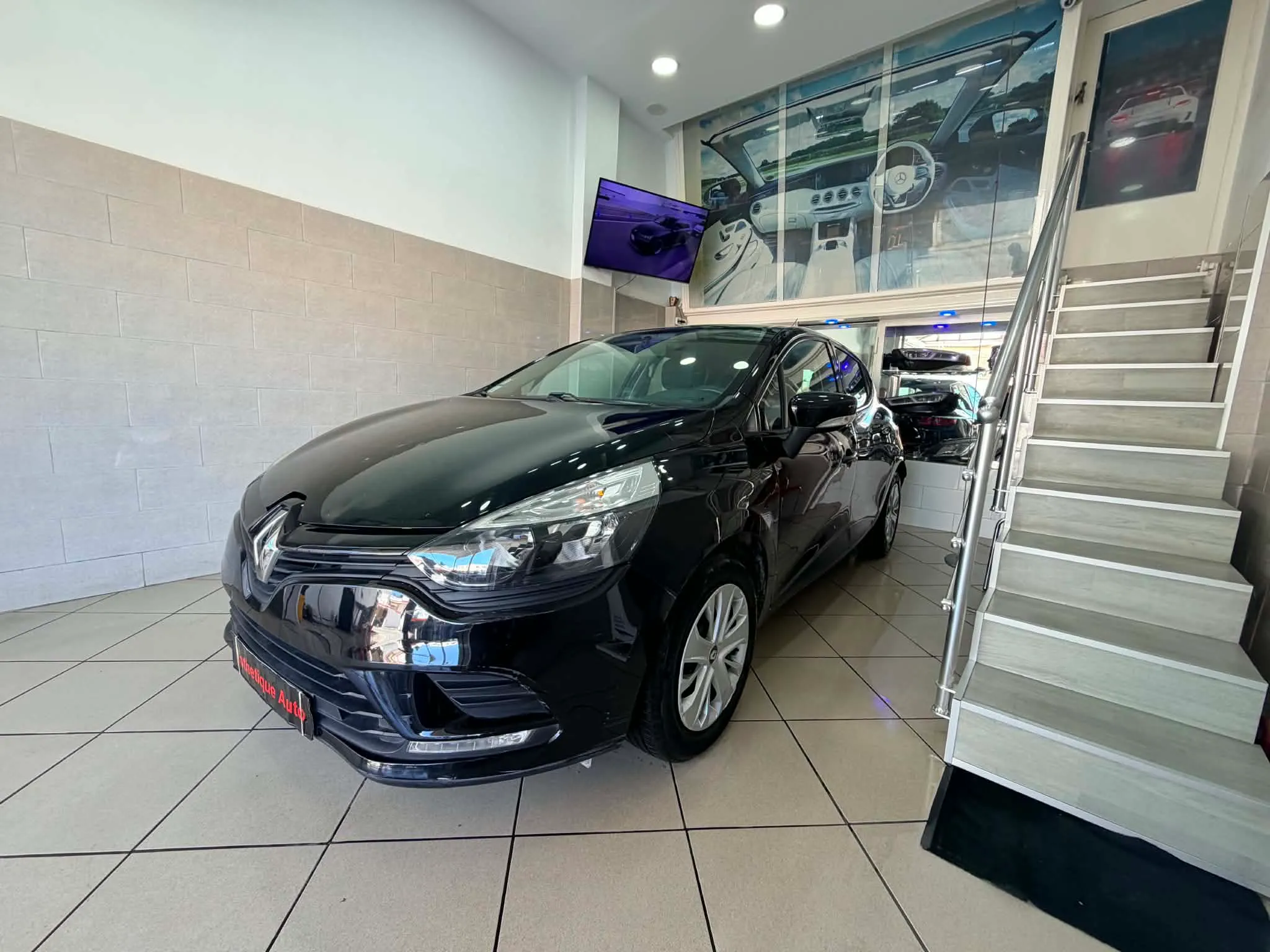 Renault Clio 4 - Excellent État (1.2L 4CV) - Tel 98479647