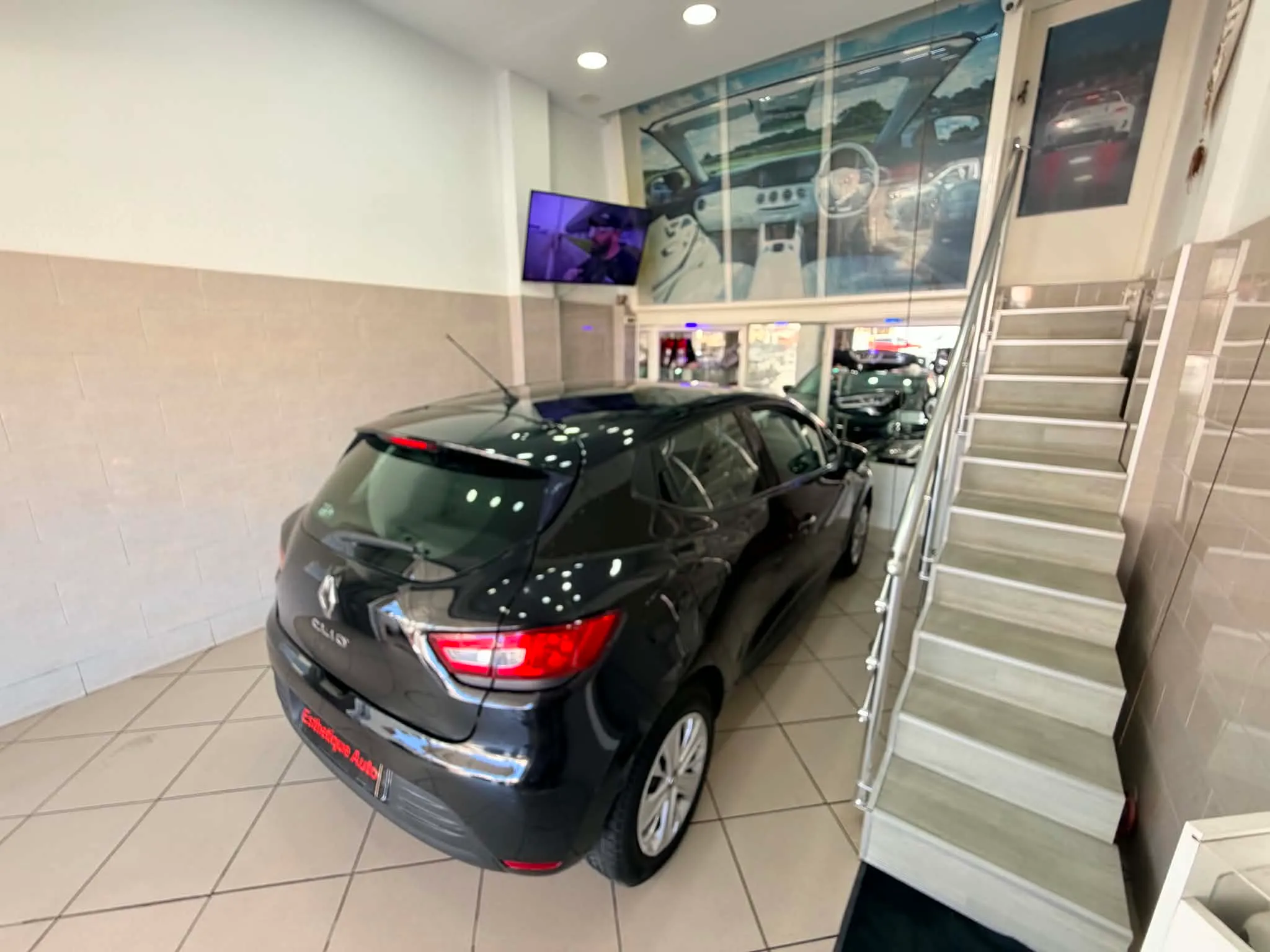 Renault Clio 4 - Excellent État (1.2L 4CV) - Tel 98479647