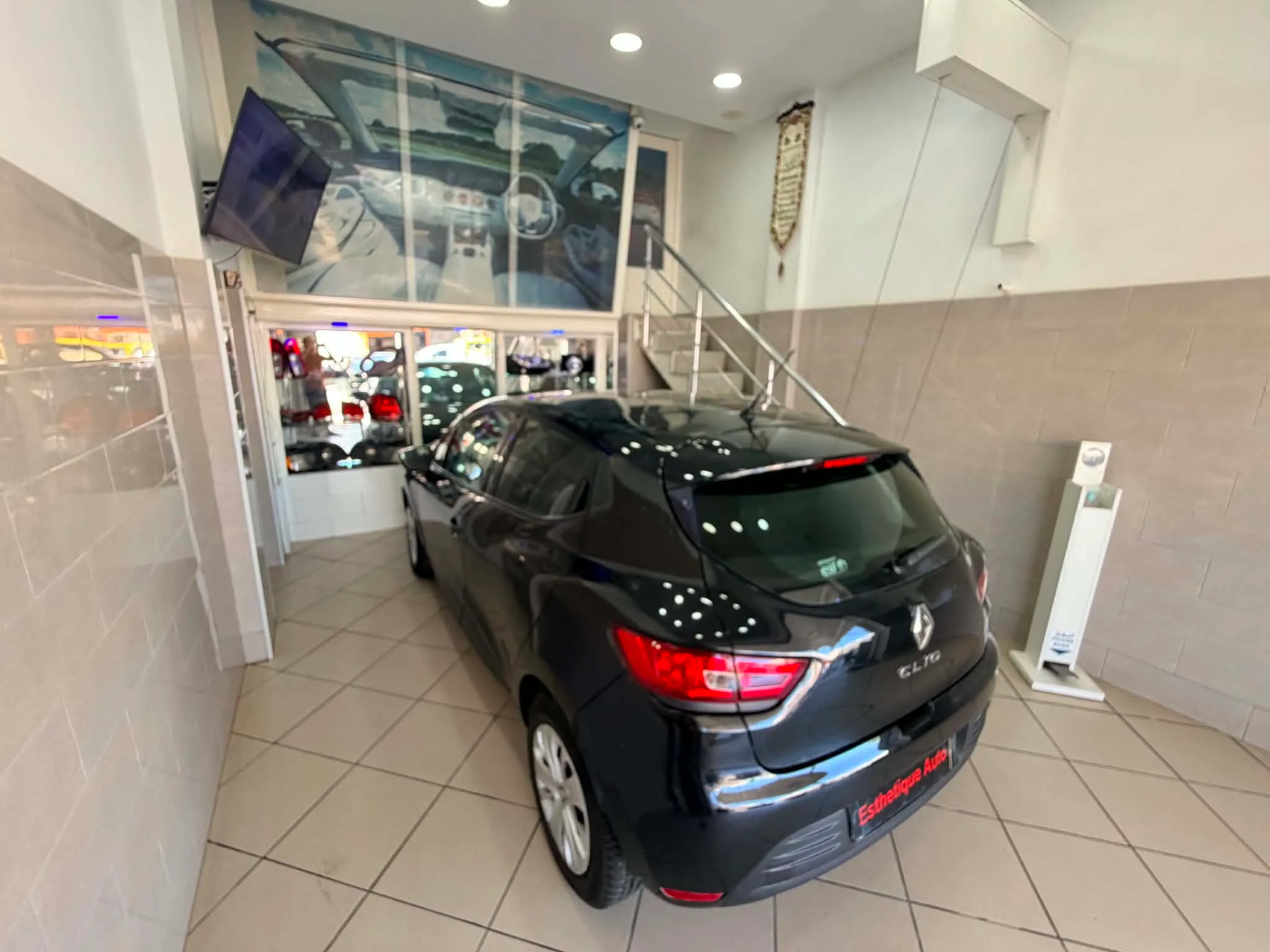 Renault Clio 4 - Excellent État (1.2L 4CV) - Tel 98479647