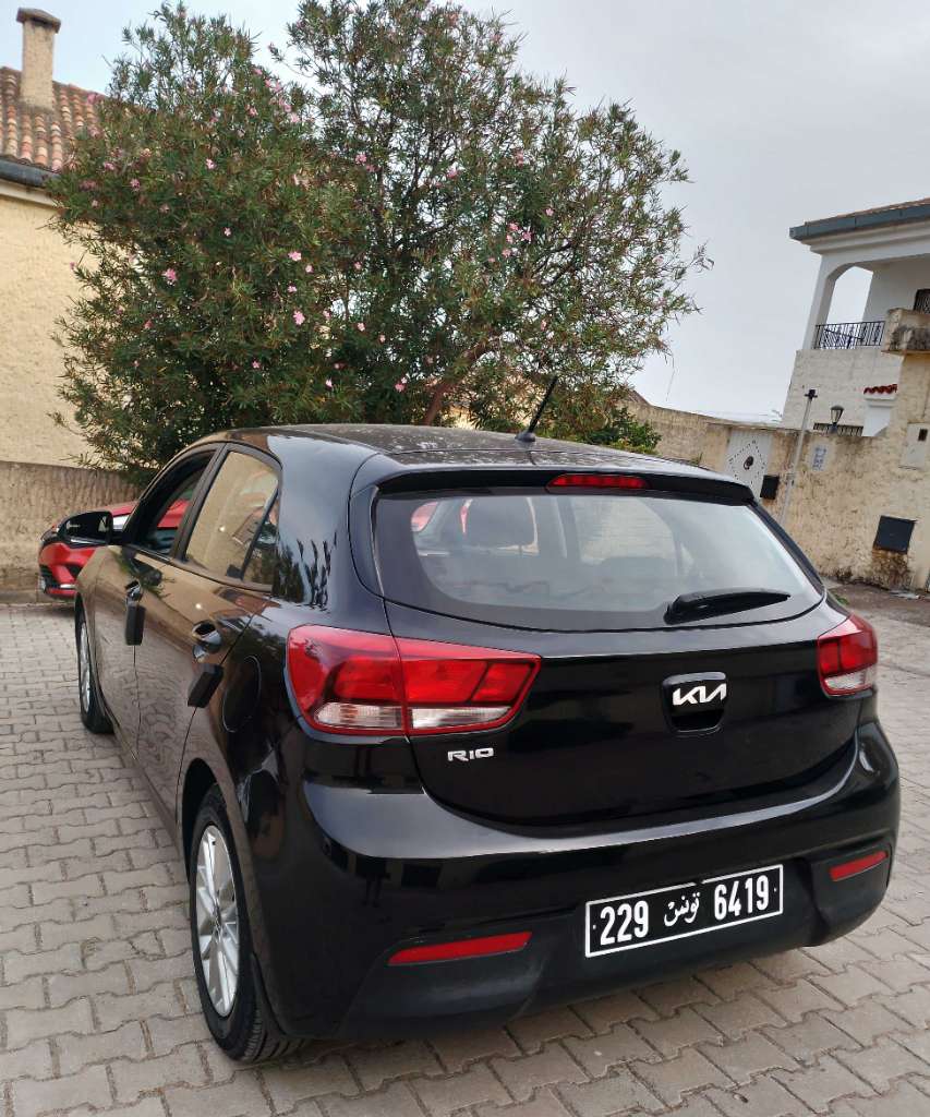 KIA RIO ÉTAT NEUF PREMIERE MAIN