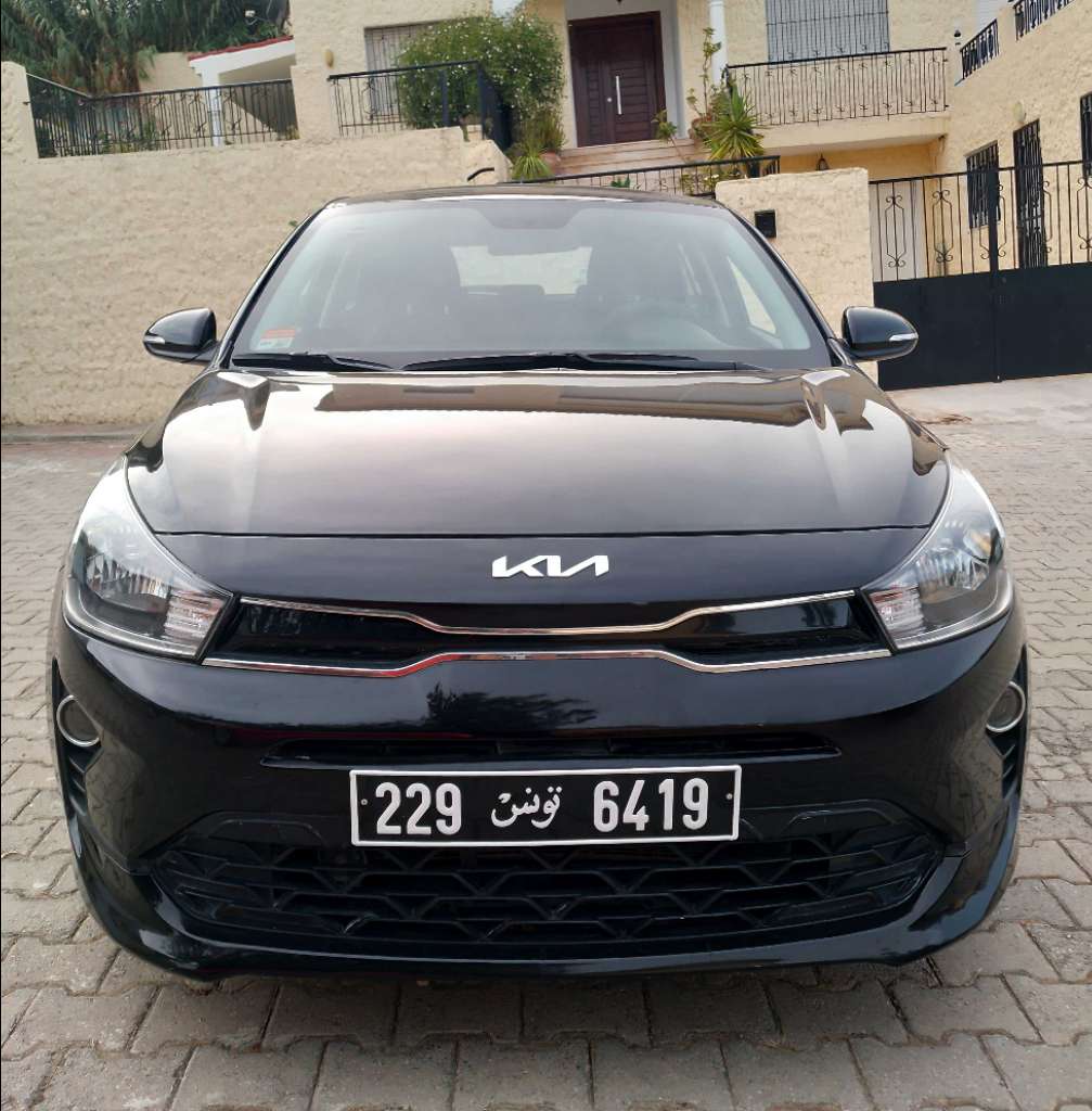 KIA RIO ÉTAT NEUF PREMIERE MAIN 