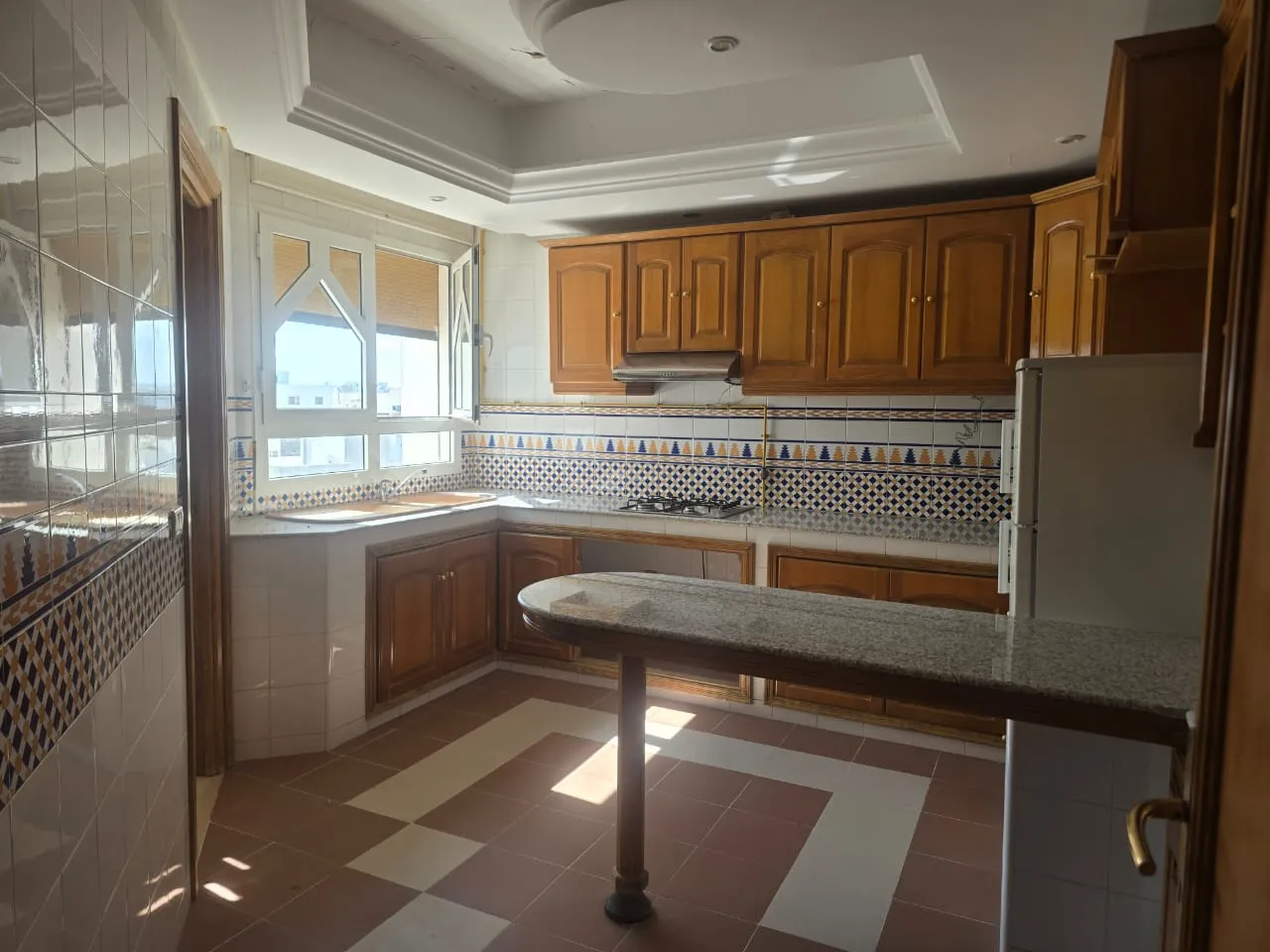 Avendre manifique duplex s3 corniche sousse