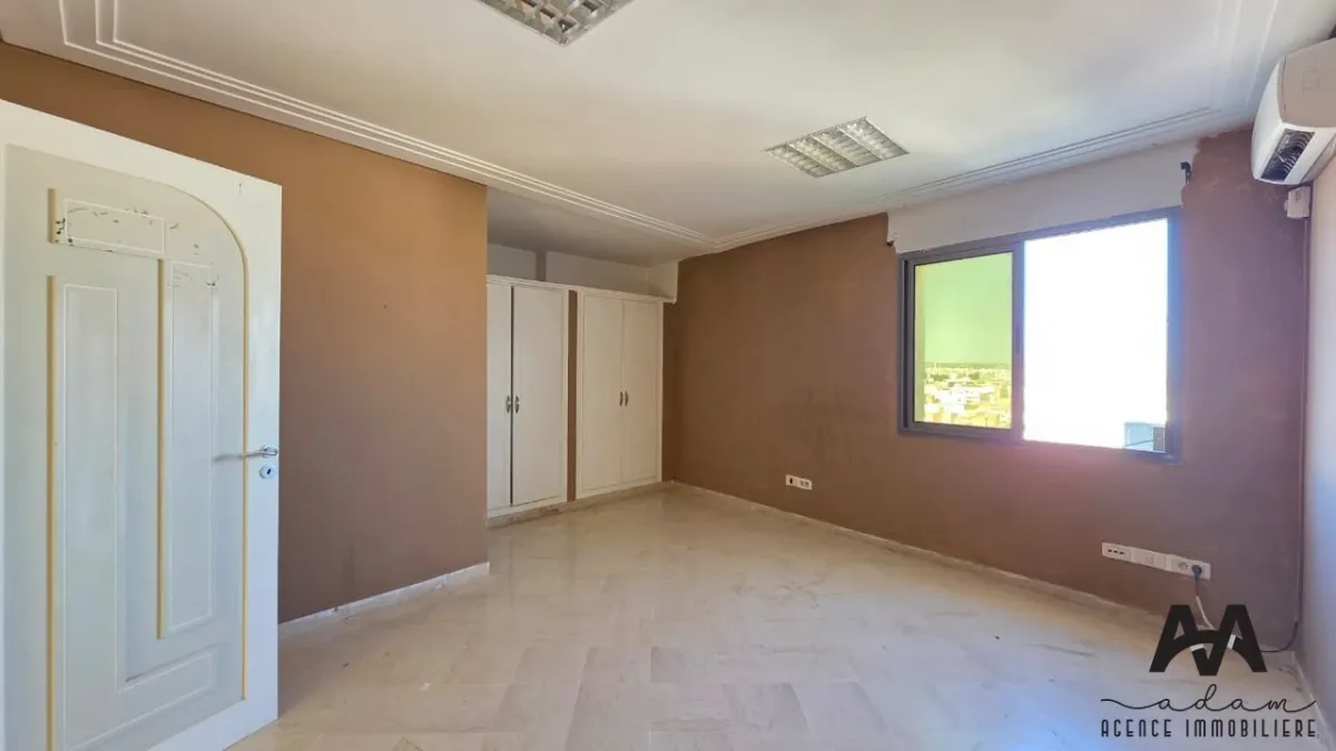 À louer – Bureau 73 m² (H+3) à usage professionnel à Nabeul