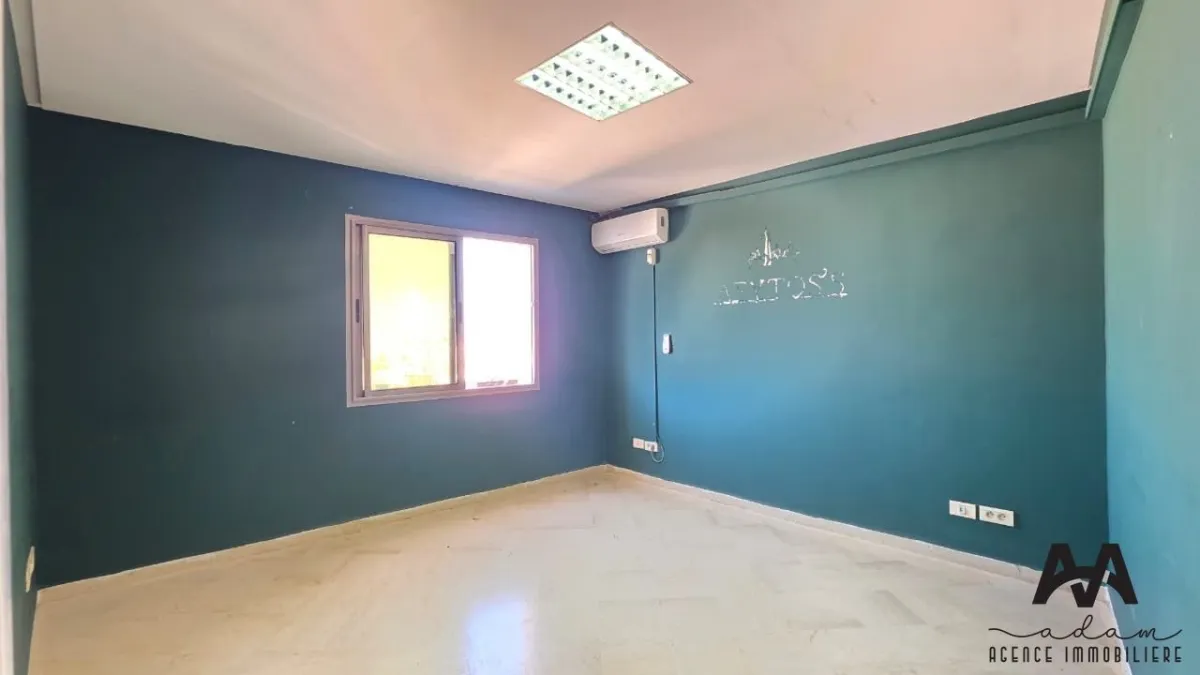 À louer – Bureau 73 m² (H+3) à usage professionnel à Nabeul