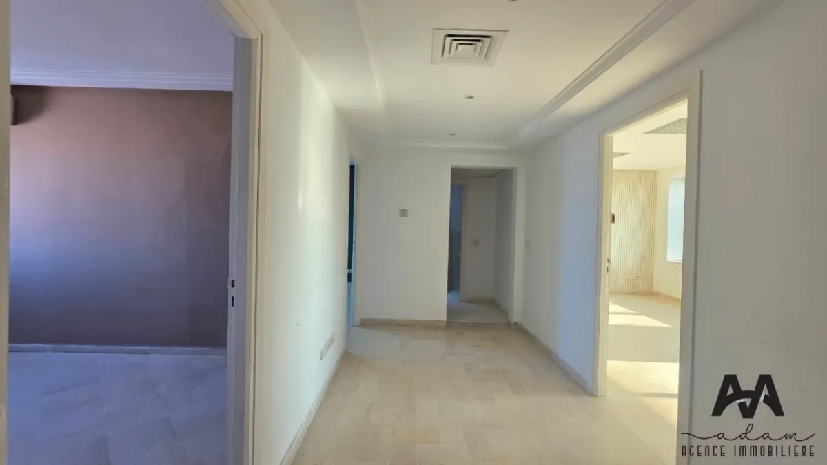 À louer – Bureau 73 m² (H+3) à usage professionnel à Nabeul
