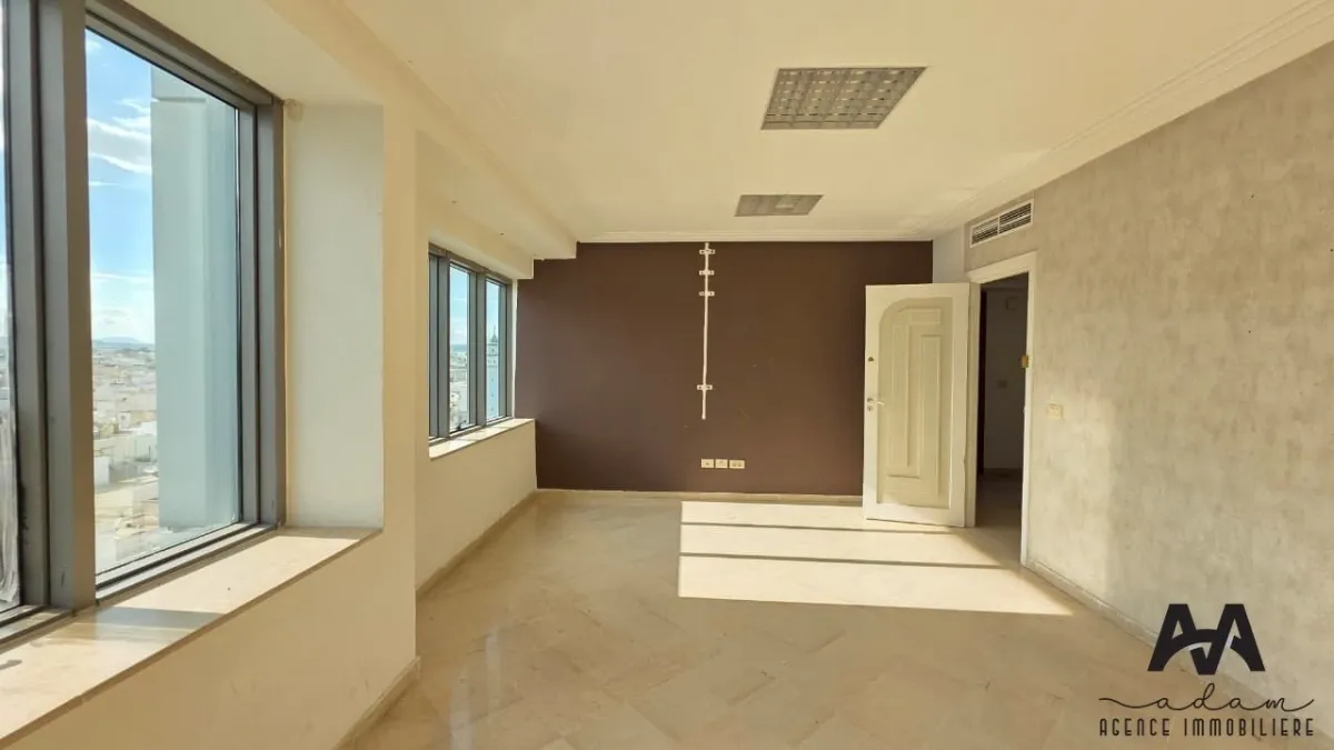 À louer – Bureau 73 m² (H+3) à usage professionnel à Nabeul