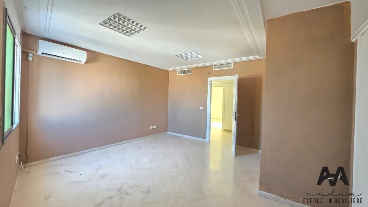 À louer – Bureau 73 m² (H+3) à usage professionnel à Nabeul