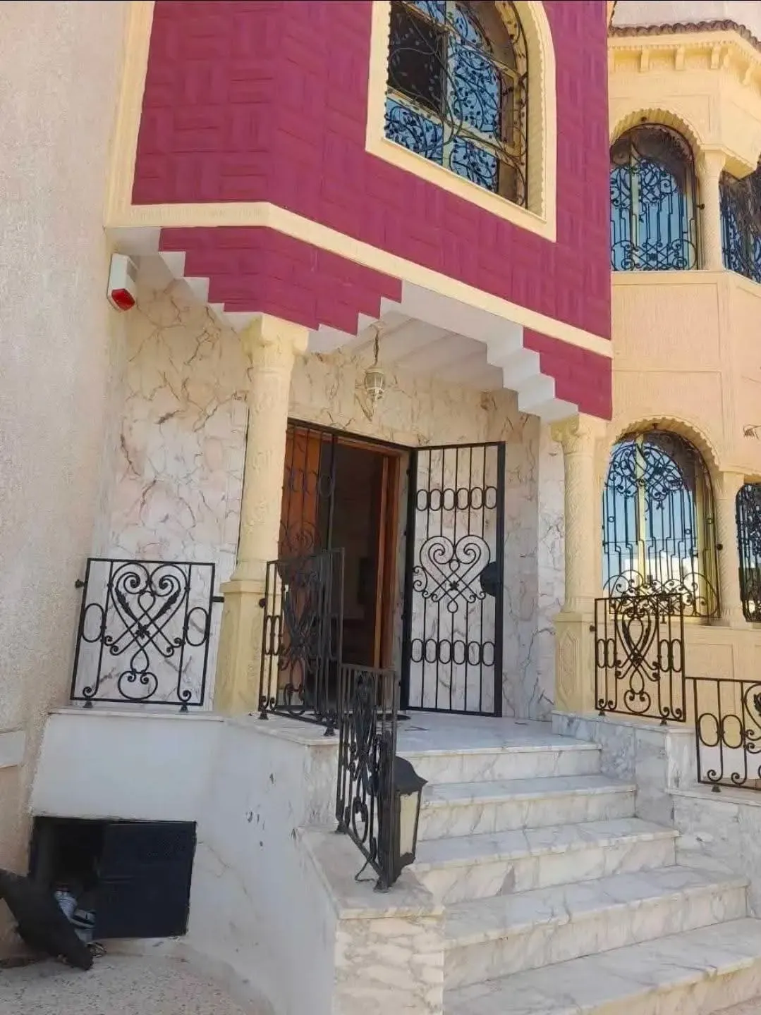 VILLA À VENDRE – Khezama Est, Sousse