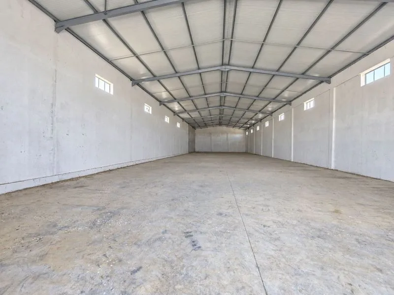 Dépôt 750 m² à louer à Mhamdia
