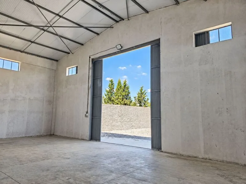 Dépôt 750 m² à louer à Mhamdia