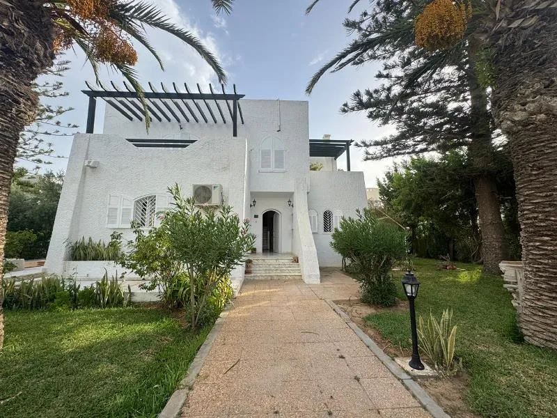 Villa SILMA(Réf: L3261)