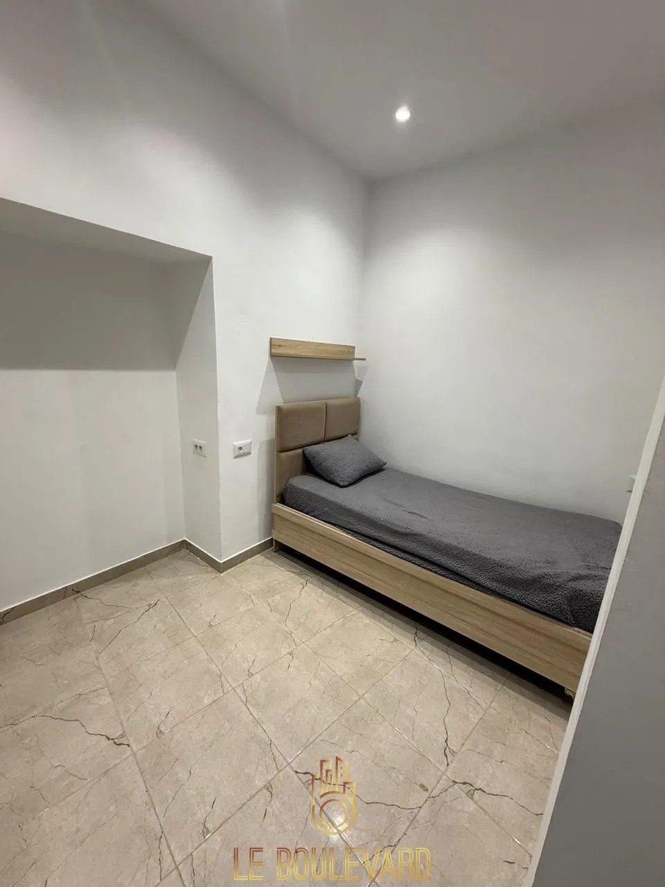 A Louer Rez-de-chaussée S+2 Haut Standing semi meublé à Mahfar, Nabeul 