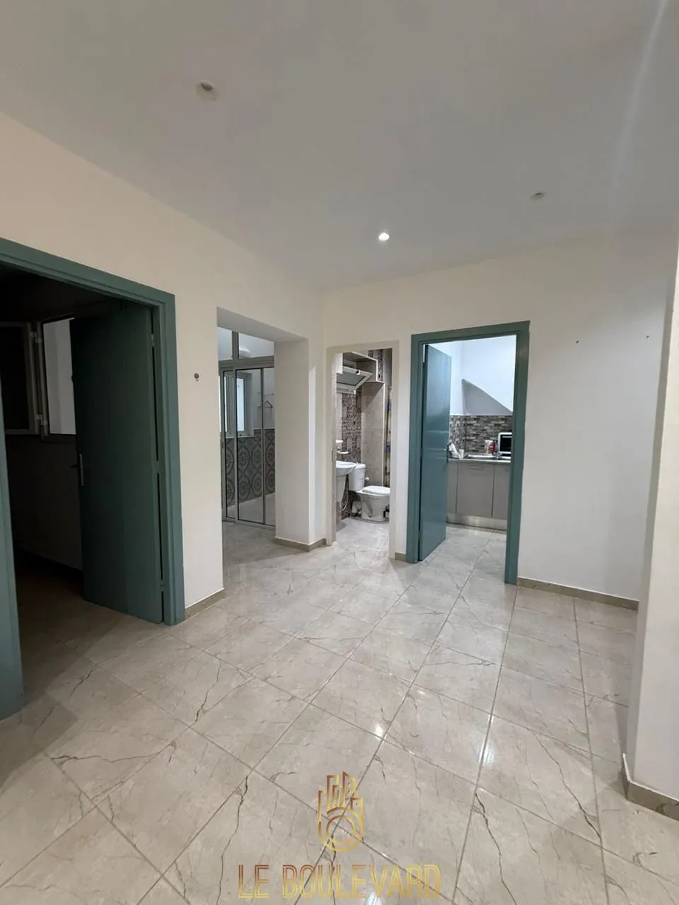 A Louer Rez-de-chaussée S+2 Haut Standing semi meublé à Mahfar, Nabeul 