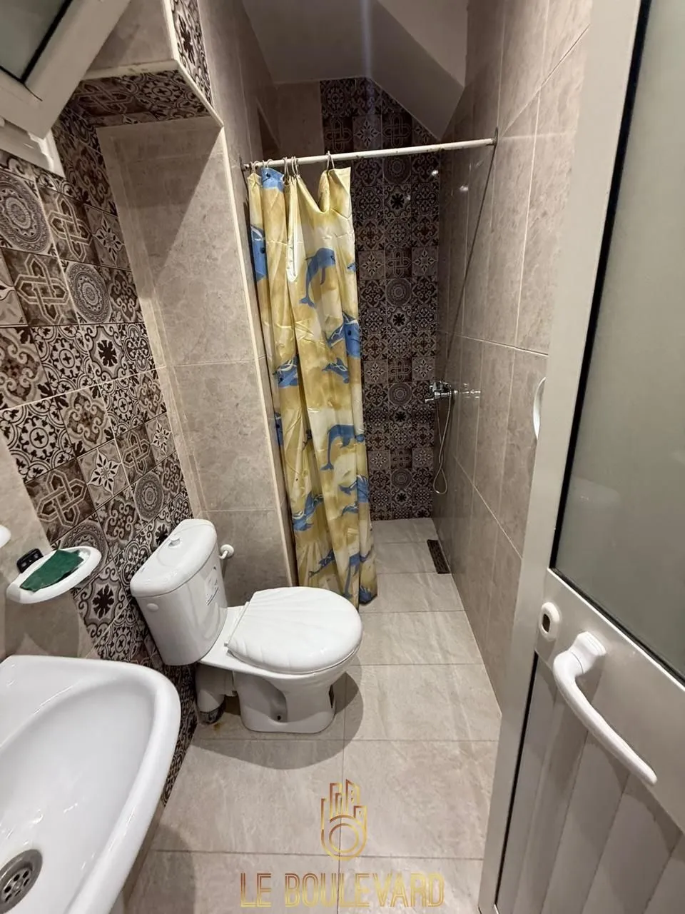 A Louer Rez-de-chaussée S+2 Haut Standing semi meublé à Mahfar, Nabeul 